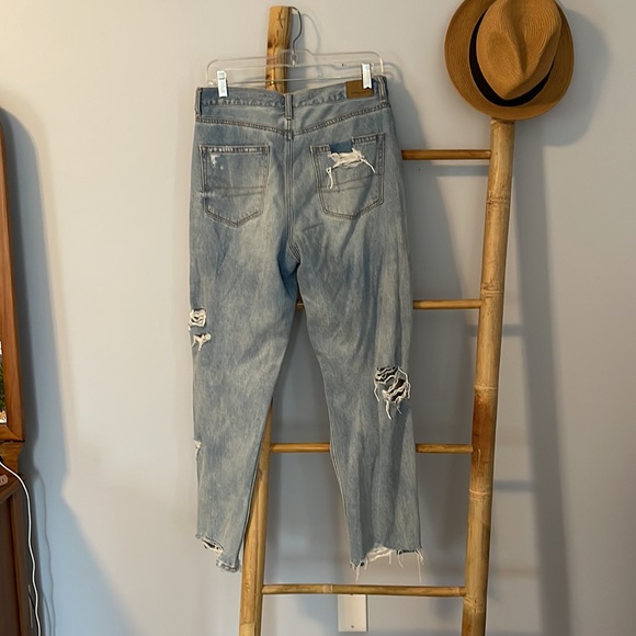 American Eagle Mom Jeans, ripped - Picture 3 of 7